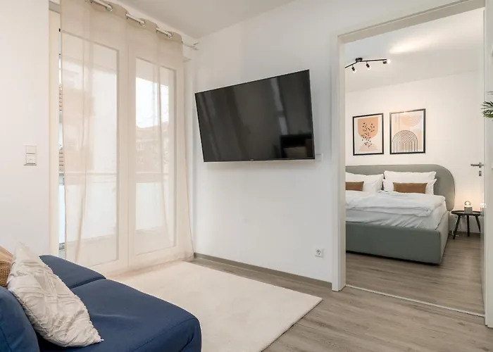 Liberty Platinum - *