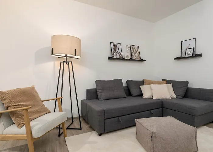 Liberty Platinum - *