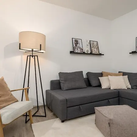 Liberty Platinum - *